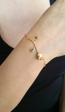 Load image into Gallery viewer, Rose floral bracelet