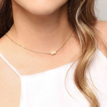 Load image into Gallery viewer, Dainty Freshwater Pearl Choker Necklace
